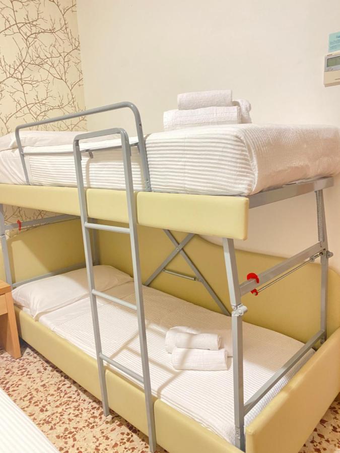 Hotel Ravello Adults Only Rimini Esterno foto