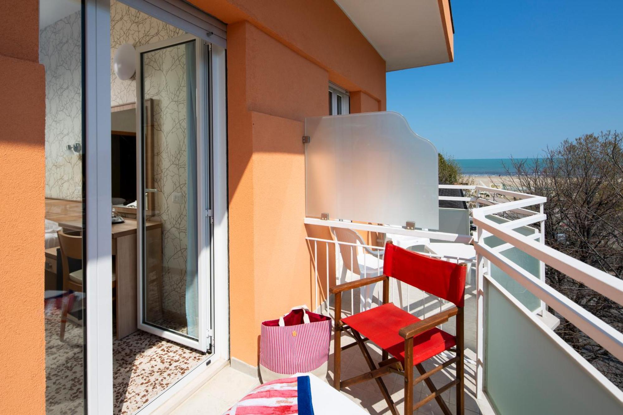 Hotel Ravello Adults Only Rimini Esterno foto
