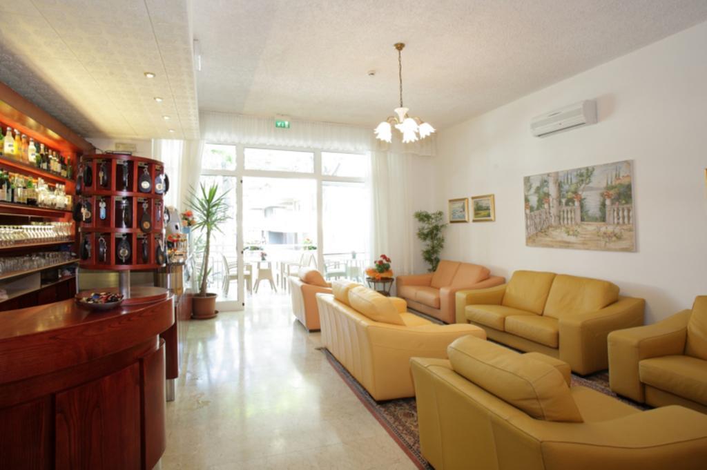 Hotel Ravello Adults Only Rimini Esterno foto