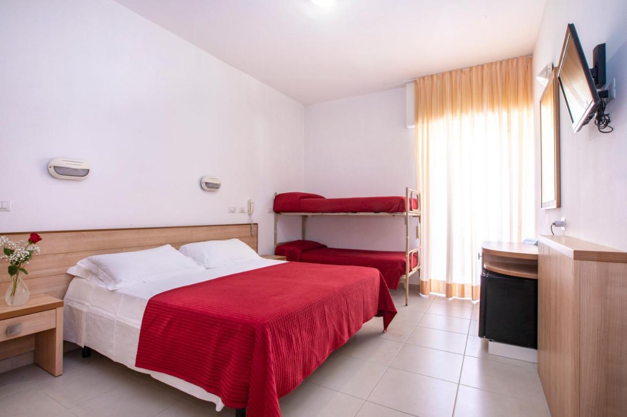 Hotel Ravello Adults Only Rimini Esterno foto